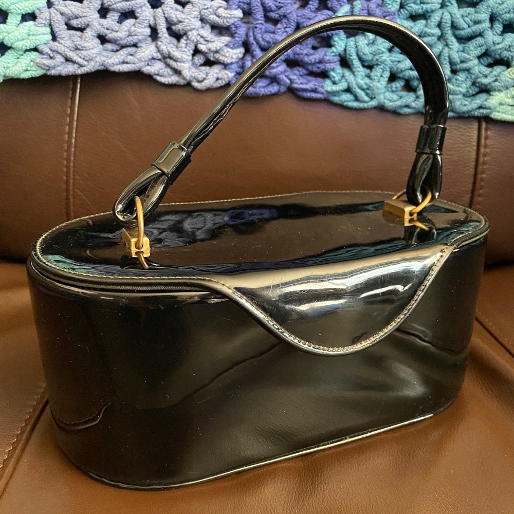 Vintage 1960s Black Patent Leatherette Train Case Tote Make Up Toiletry Bag